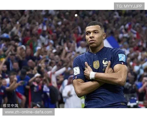 姆巴佩身高揭秘：足球天才的体态优势与成长轨迹分析